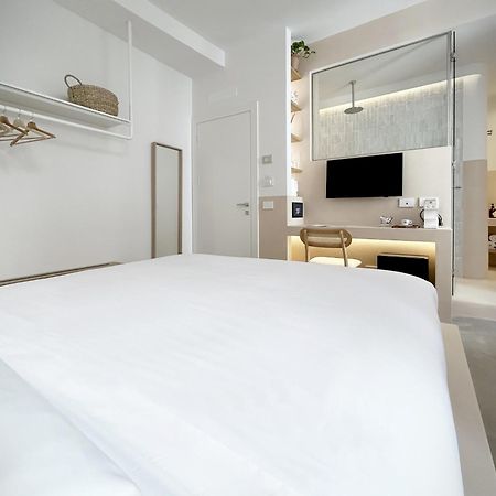 Allegra Suites Монтероссо-аль-Маре Екстер'єр фото