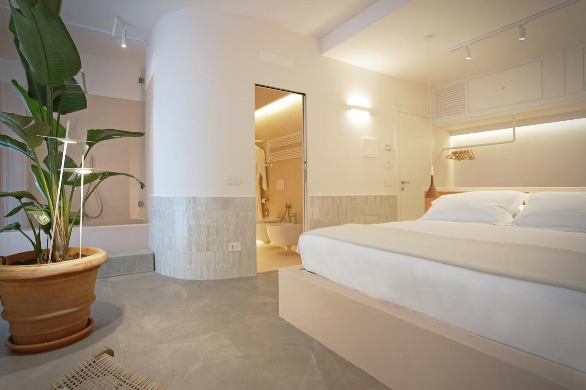 Allegra Suites Монтероссо-аль-Маре Екстер'єр фото